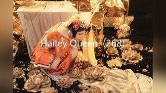 Hailey Queen  (268)